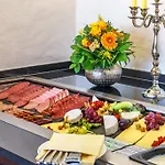Altkoelnischer Hof Hotel 3*
