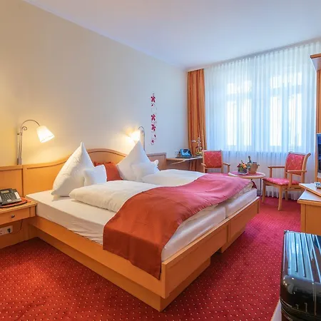 Altkoelnischer Hof 3*