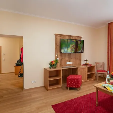 Altkoelnischer Hof 3*